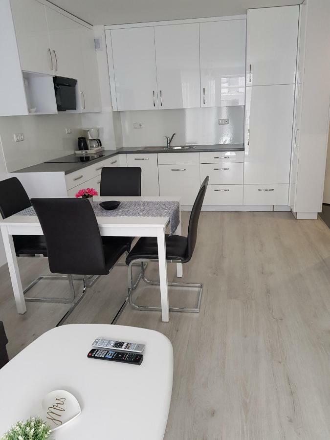 Apartamenty Blizej Morza Kasprowicza Kolobrzeg Exterior photo